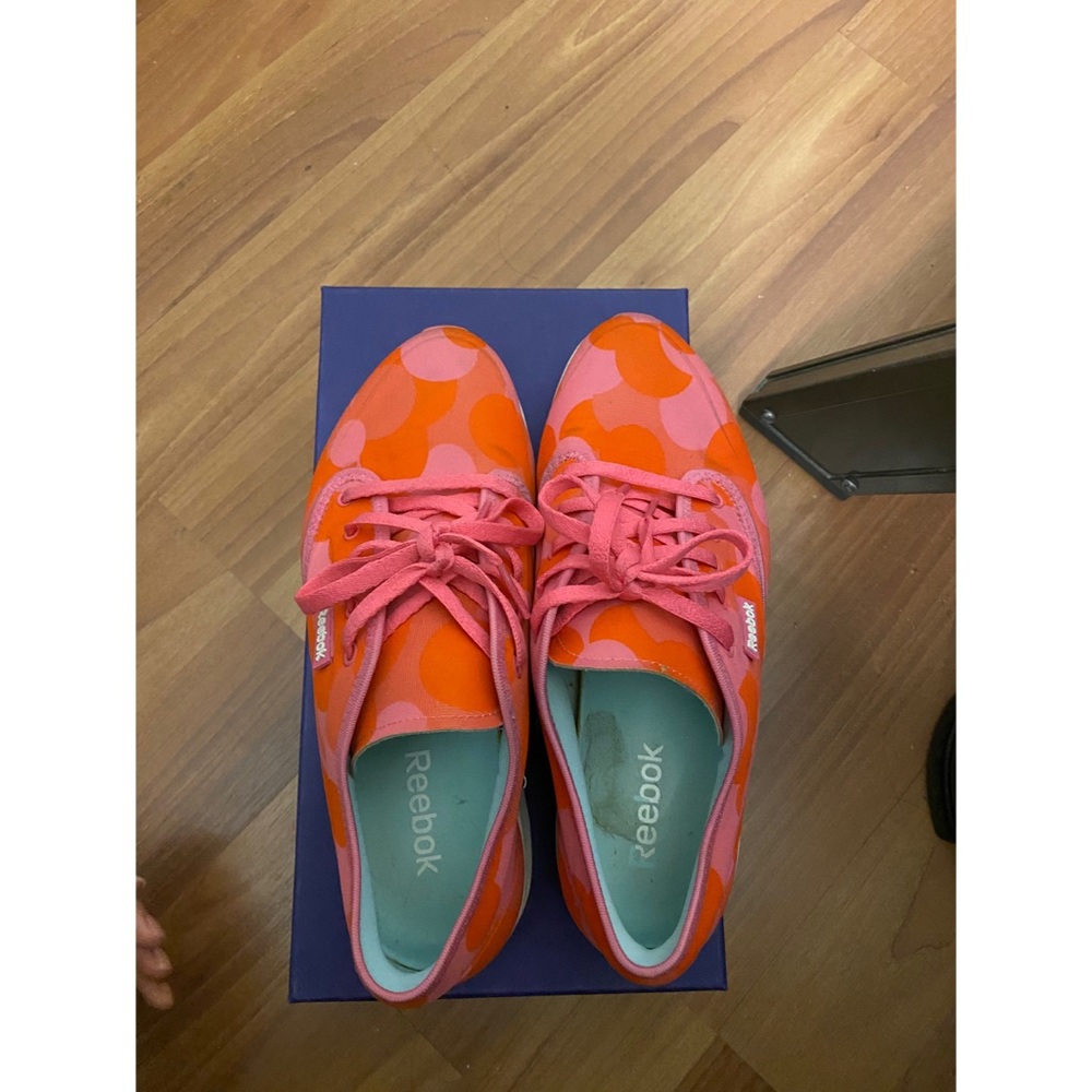 Reebok sneaker
